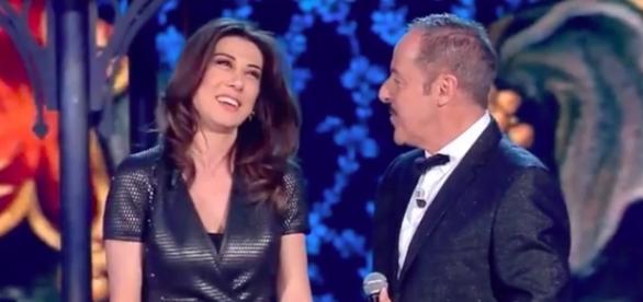 virginia-raffaele-omaggia-anna-marchesini-con-massimo-lopez_1374705