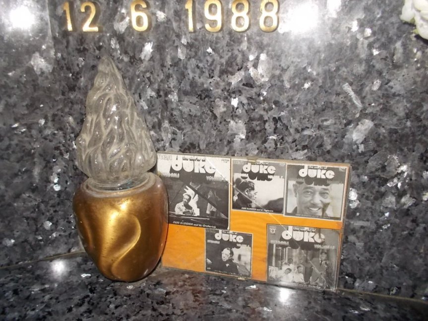 ci ricordiamo dei nostri morti di famiglia: Dolores, Guido, Giobatta, Maria. 7 nov&nbsp;21