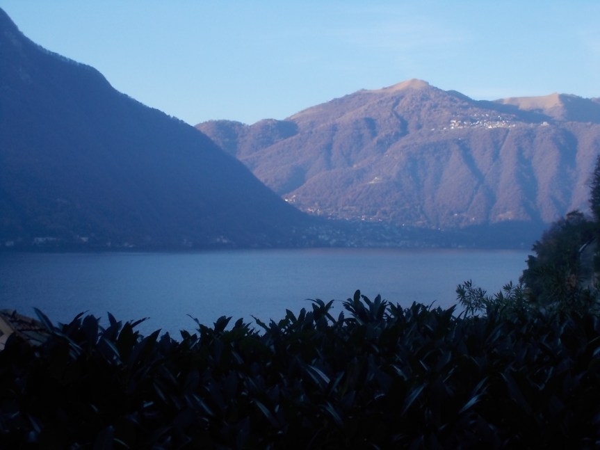 … e questa siepe, che da tanta parte dell’ultimo orizzonte il guardo esclude&nbsp;…